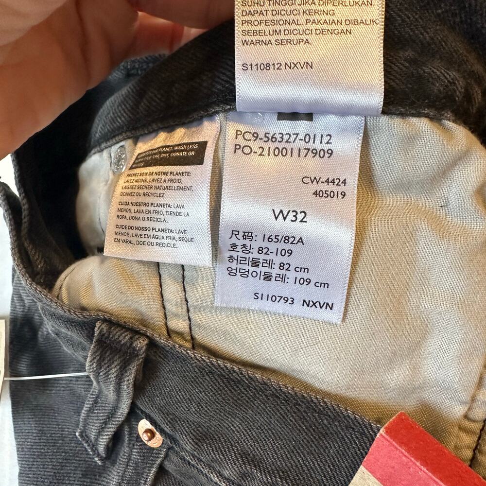 NEW‎ Levis 501 Black Shorts Sz 32 - Picture 10 of 10